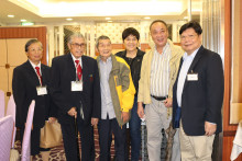 來賓合照留念。