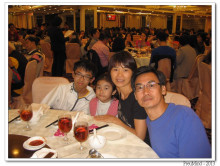 來賓合照留念。