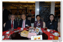 來賓合照留念。