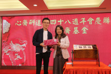 萬眾期待的抽獎環節開始，各幸運兒歡天喜地上台領取獎品