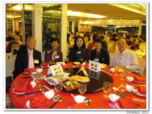 來賓合照留念。