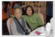 來賓合照留念。