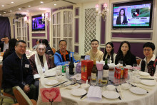 來賓與李一覺會長合照留念