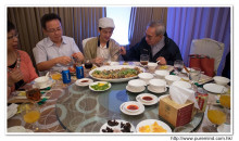 賓客享用晚宴美食情況。