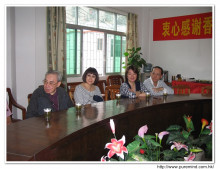 會長、鄭蘇薇小姐、羅君慧小姐及林漢釗先生。