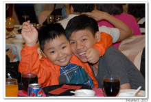 來賓合照留念。