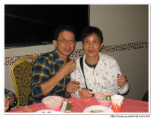 品嚐流浮山海鮮午餐。