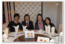 來賓合照留念。