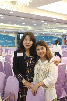 服務人員合照留念