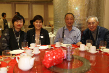 來賓與李一覺會長合照留念