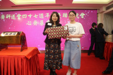 萬眾期待的抽獎環節開始，各幸運兒歡天喜地上台領取獎品