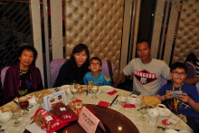 來賓合照留念。