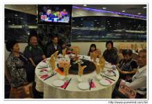 來賓合照留念。