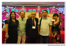 來賓與李一覺會長合照留念。