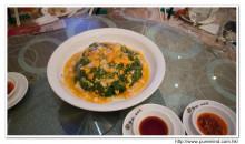 賓客享用晚宴美食情況。