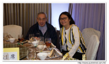 來賓與李一覺會長合照留念。