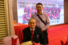 來賓與李一覺會長合照留念