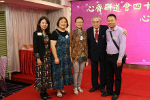 來賓與李一覺會長合照留念