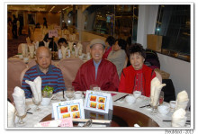 來賓合照留念。