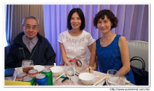 來賓與李一覺會長合照留念。