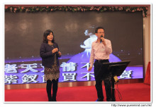 嘉賓獻唱時留影。