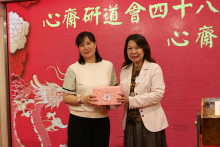 萬眾期待的抽獎環節開始，各幸運兒歡天喜地上台領取獎品