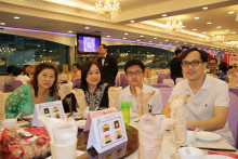 來賓合照留念。