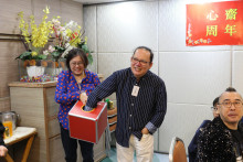 抽獎環節由各嘉賓主持抽獎，各幸運兒歡天喜地領取獎品