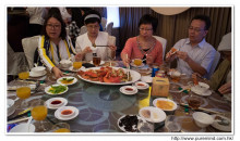 賓客享用晚宴美食情況。