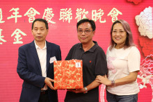 萬眾期待的抽獎環節開始，各幸運兒歡天喜地上台領取獎品